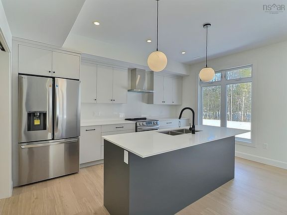 4th image of 26 Ashford Ct