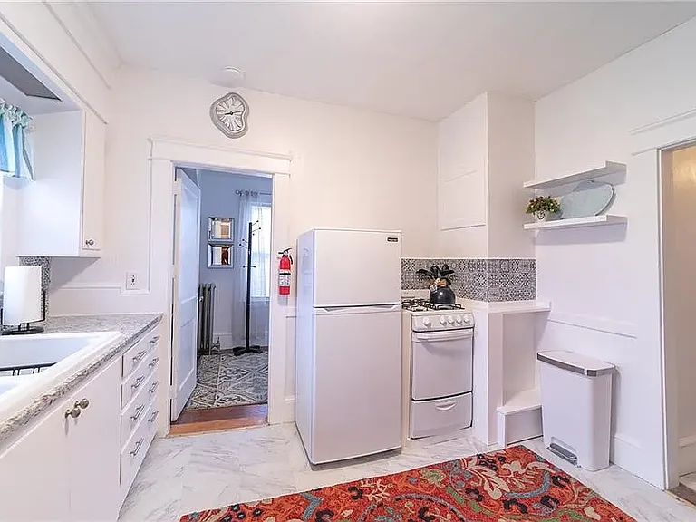 33 Fulton St #2 — Photo 10