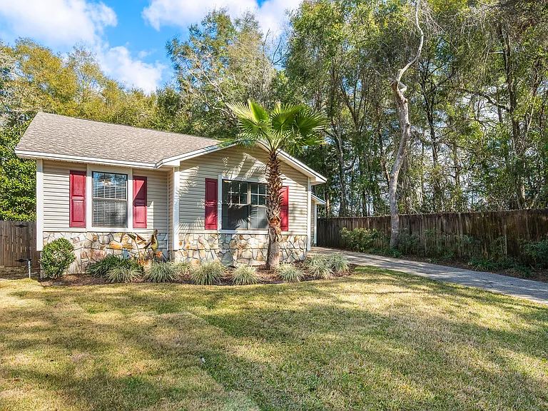 206 Esmond Ct — Photo 7