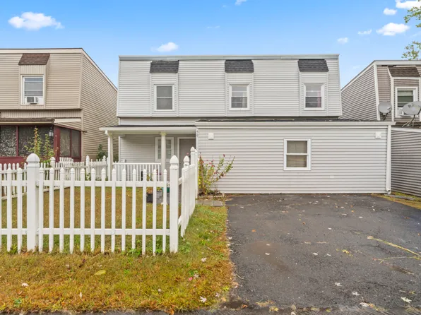 59 Inverness Lane, Middletown, CT 06457