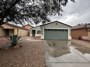 826 E Rossi Ct, San Tan Valley, AZ 85140