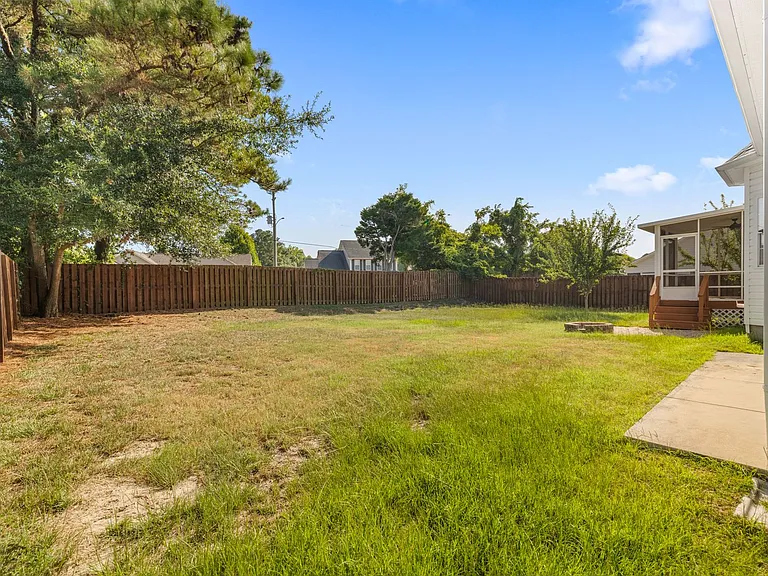 217 Derby Downs Dr — Photo 50