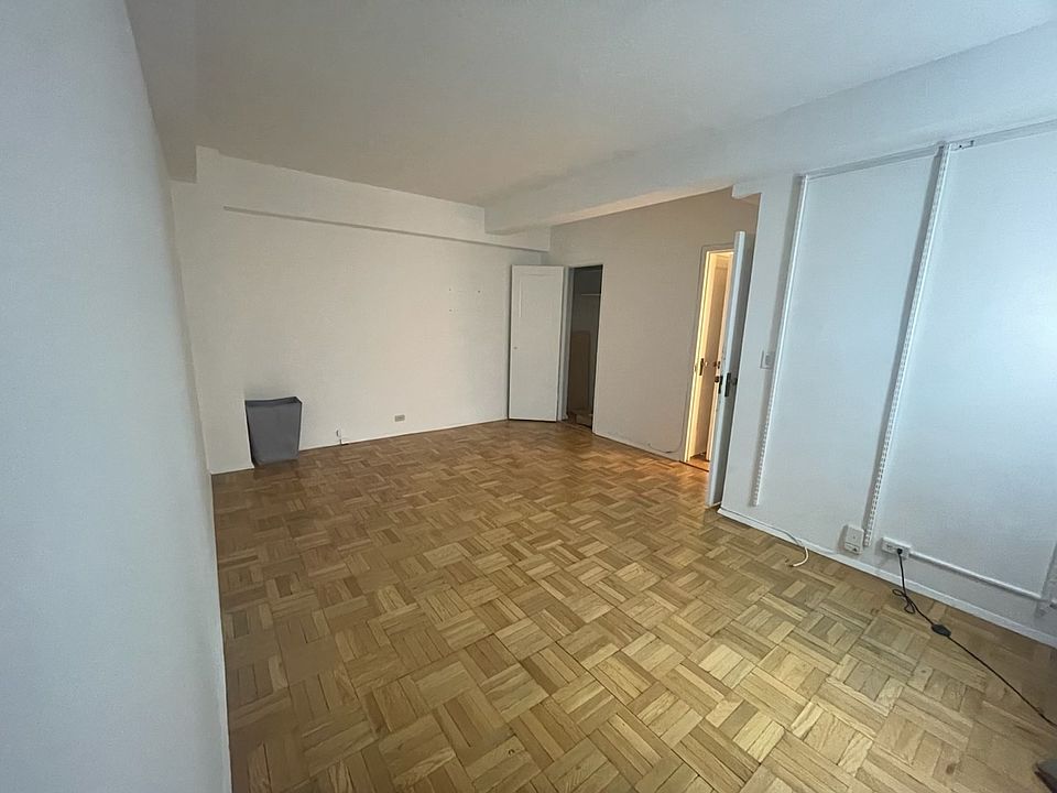 1st image of 1514 Metropolitan Ave APT 4E
