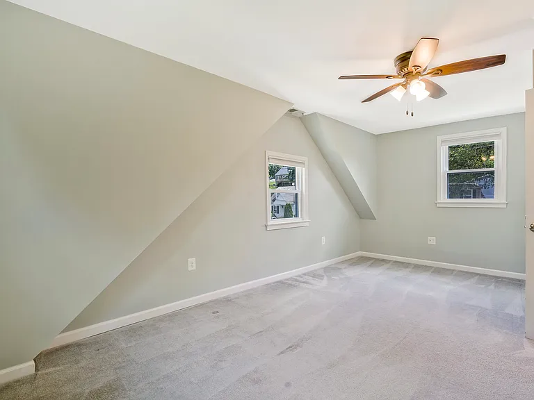 6024 Rixey Dr — Photo 35