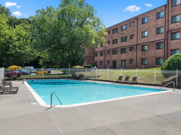Overlook Apartments