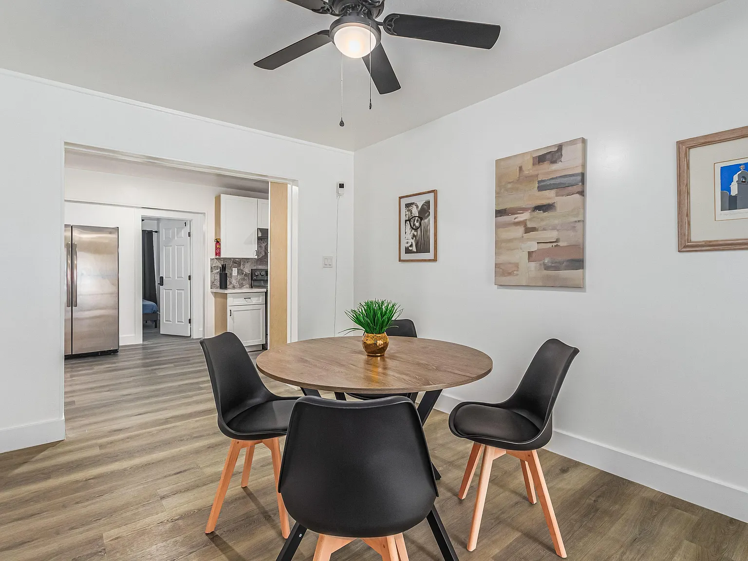 4 bed, 3.0 bath, 2144 sqft, $940 — Photo 4