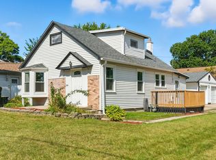 10 N Channel Dr, Round Lake Beach, IL 60073