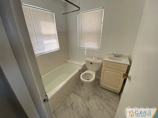 123 Kossuth St — Photo 11