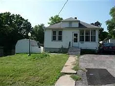 1312 E Richwoods Blvd photo 1