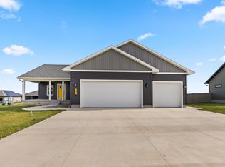 205 Pirate St, Hudson, IA 50643