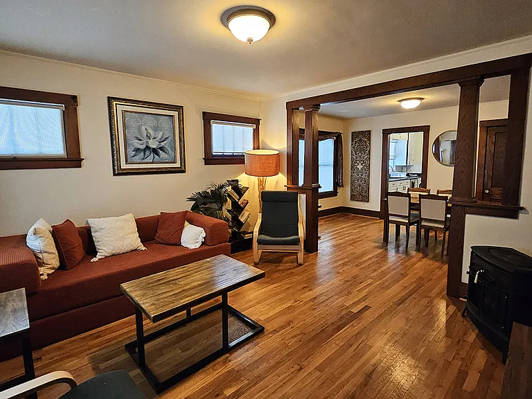1208 Emmons Ave — Photo 9