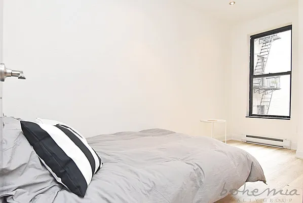 Rented by Bohemia Realty Group | media 28