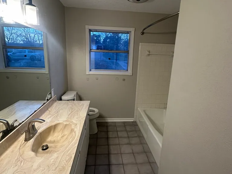 1829 Azalea St — Photo 11