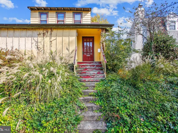 5065 Sherier Pl NW, Washington, DC 20016