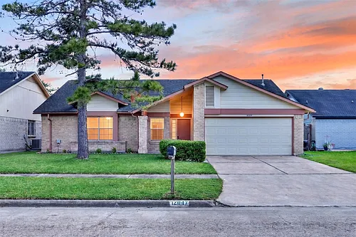 12047 Plumpoint Dr Photo 1