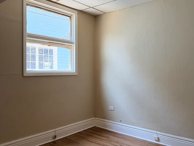 102 Box Ave #1 — Photo 4