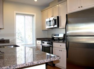 1522 Vfw Pkwy Unit 404, Boston, MA 02132
