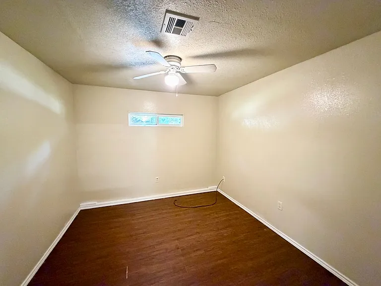 123 Victory Dr — Photo 9