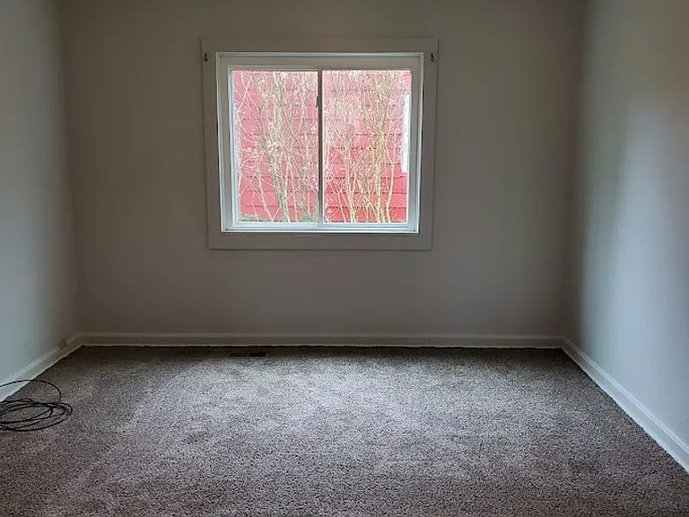 131 Wadsworth Ave — Photo 10