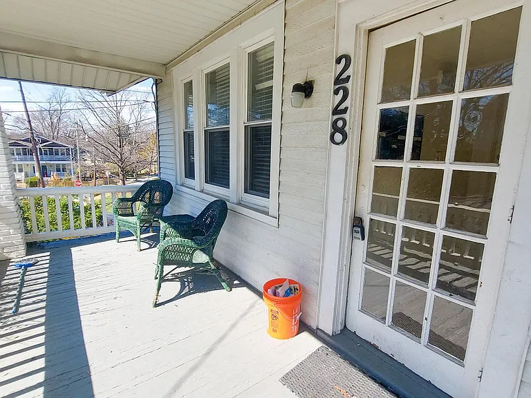 228 Manor Cir #7 — Photo 18