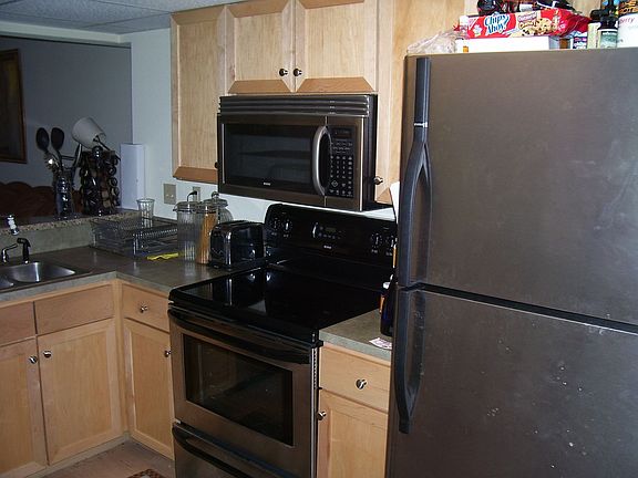 2nd image of 151 E Washington St Unit 216