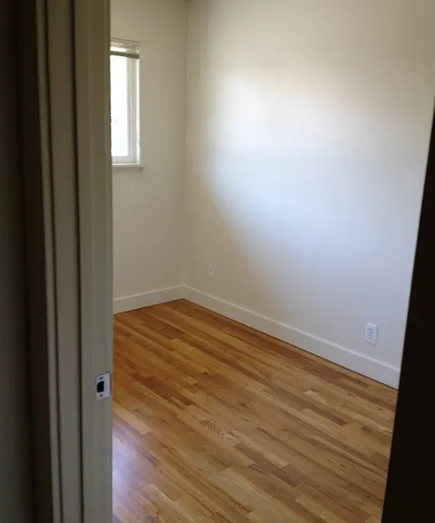 Taggart TownHouse Hardwood's, Patio, Park, Pets, Bike, Bus — Photo 25
