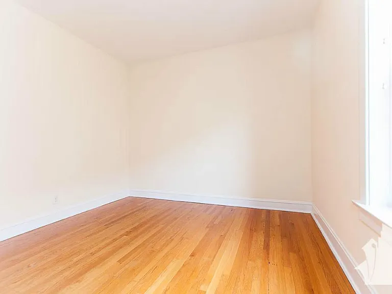 1949 W Cuyler Ave #3 — Photo 12