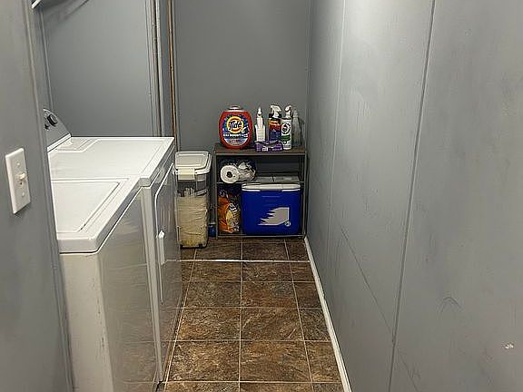 4th image of 1204 Hancock St
