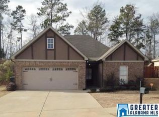 1122 Emerald Ridge Dr, Calera, AL 35040