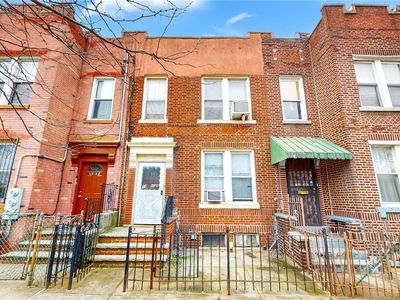 1446A 30th Avenue #A, Astoria, NY, 11102