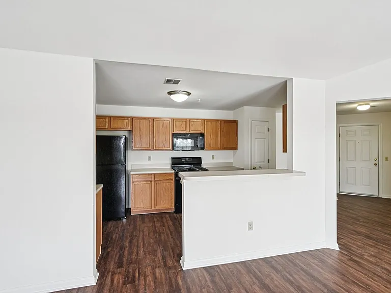 Spring Creek Apartments — Photo 166