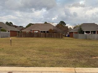 107 Camelot Ct, Florence, AL 35633