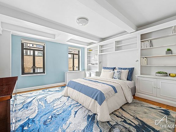2nd image of 25 W 54th St #10B