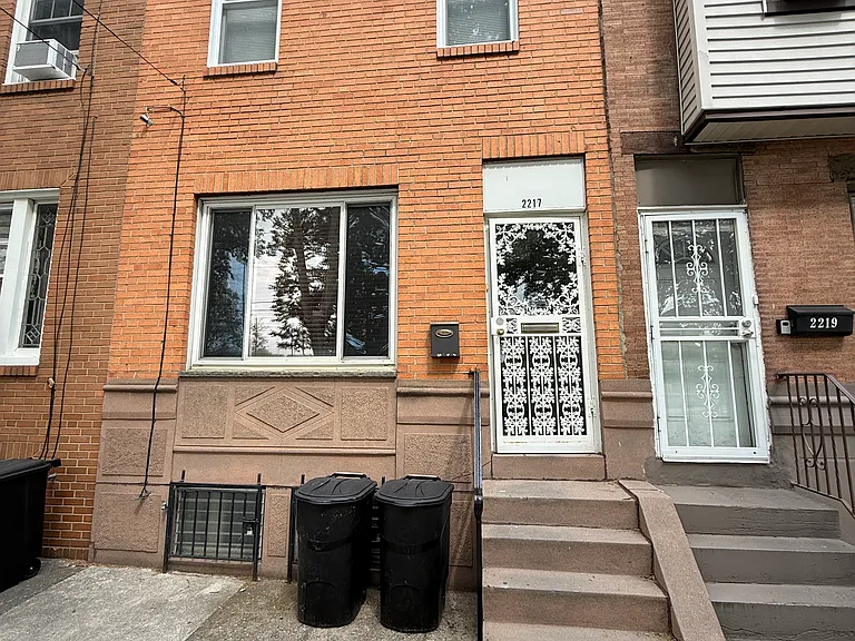 2217 S 24th St — Photo 1