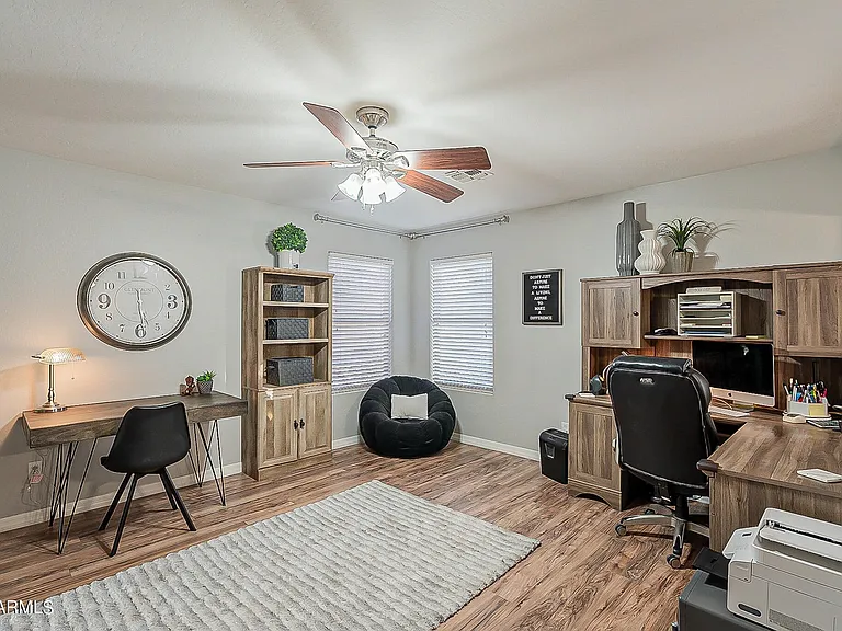 2883 E Birchwood Pl — Photo 31