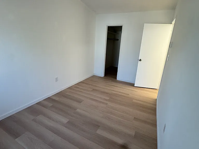 3 Braeburn Ln — Photo 10