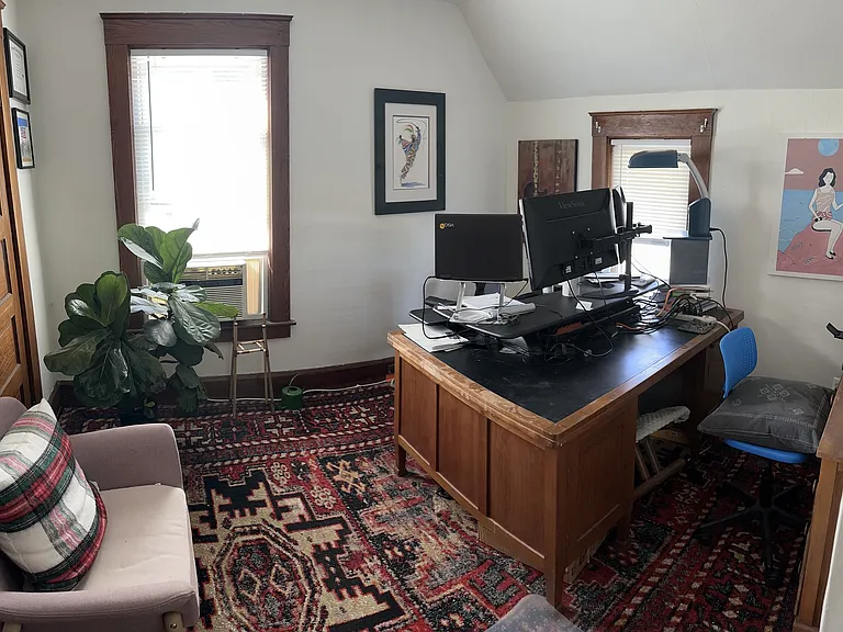 132 N Main St — Photo 10