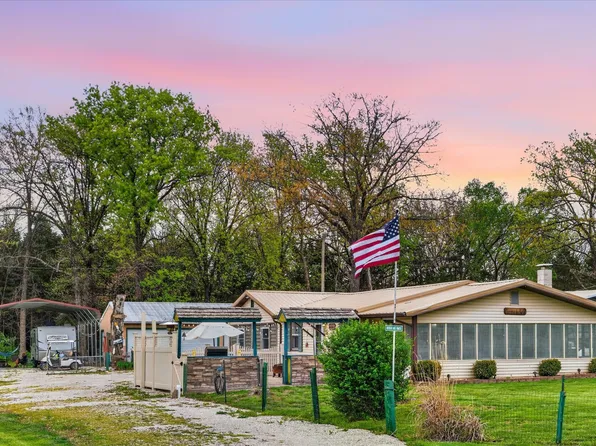 22141 County Road 271, Wheatland, MO 65779