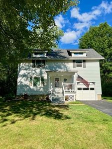 99 S Crescent Dr, Hermitage, PA, 16148