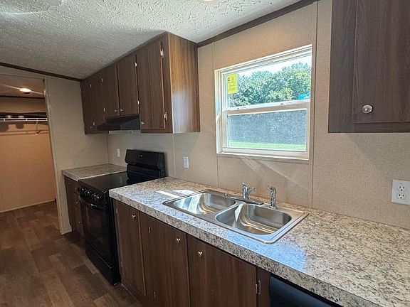 5th image of 316 Glover Hills Ln
