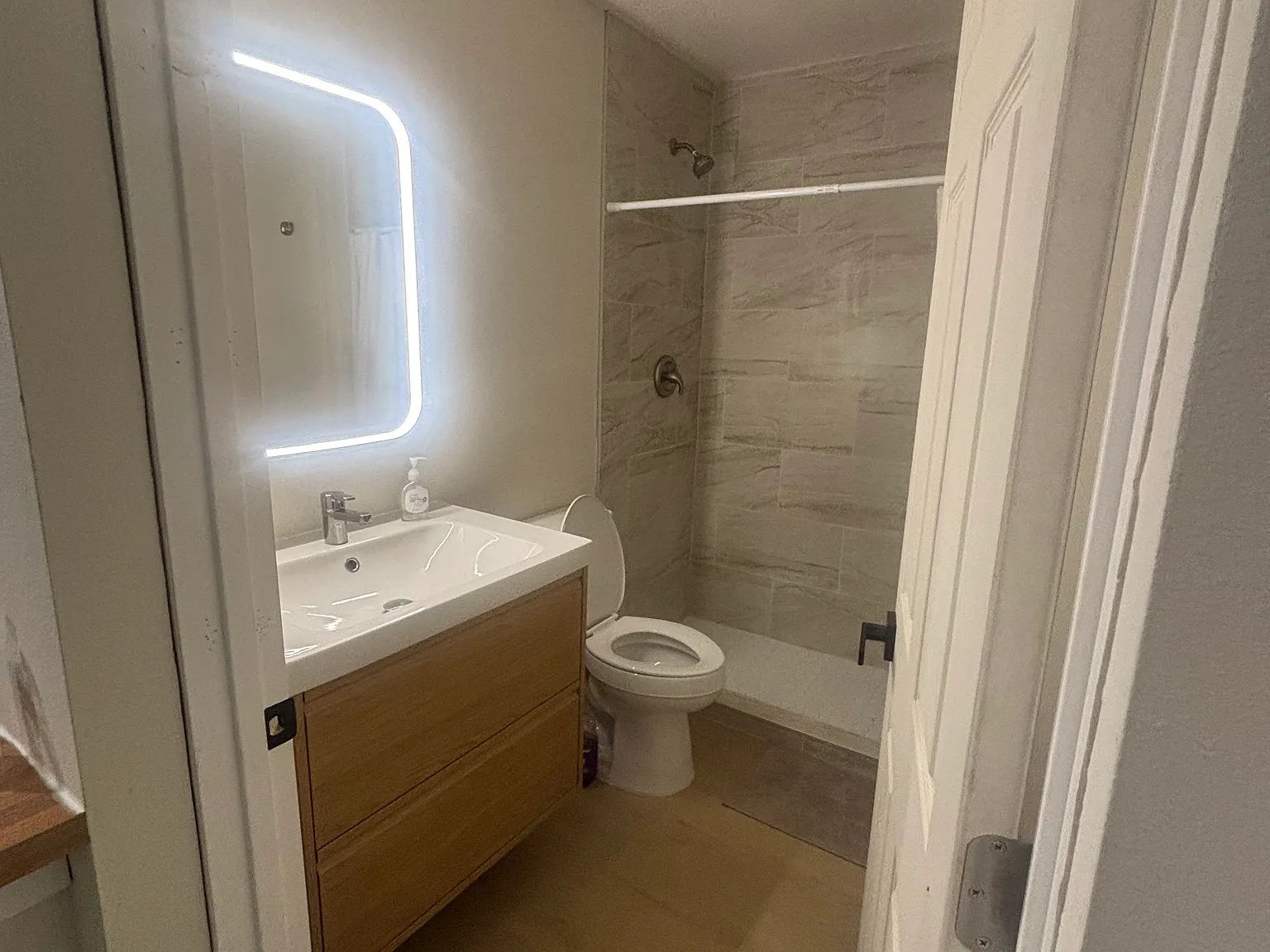 1 bed, 661 sqft, $1,500 — Photo 4