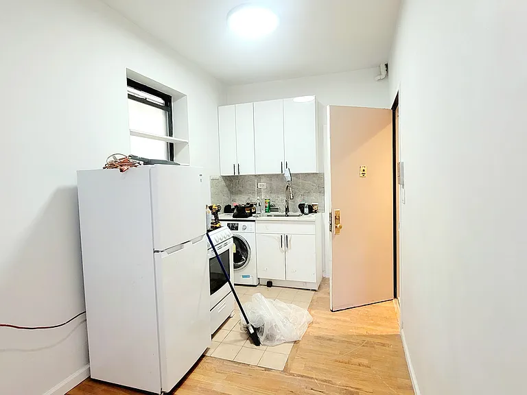 217 Avenue A #4FS — Photo 8