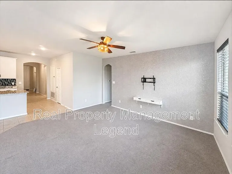 5601 Portola Ln — Photo 18