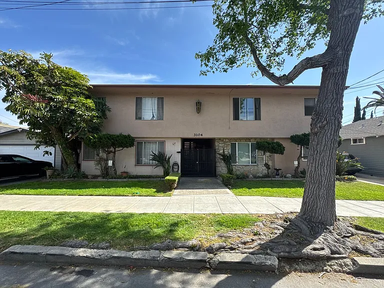 3104 E Colorado St — Photo 20