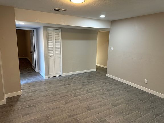 3rd image of 15644 N 58th Ave
