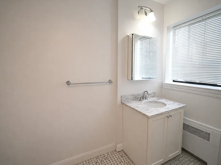 108 Sewall Ave #3 — Photo 6