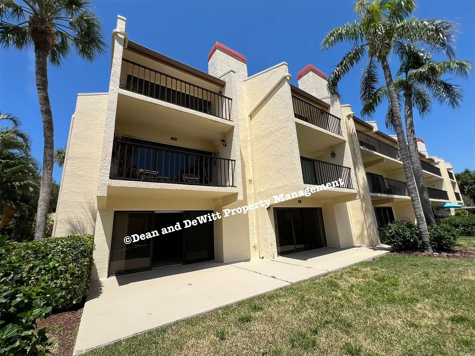 7530 Sunshine Skyway Lane South Unit #P8 — Photo 2