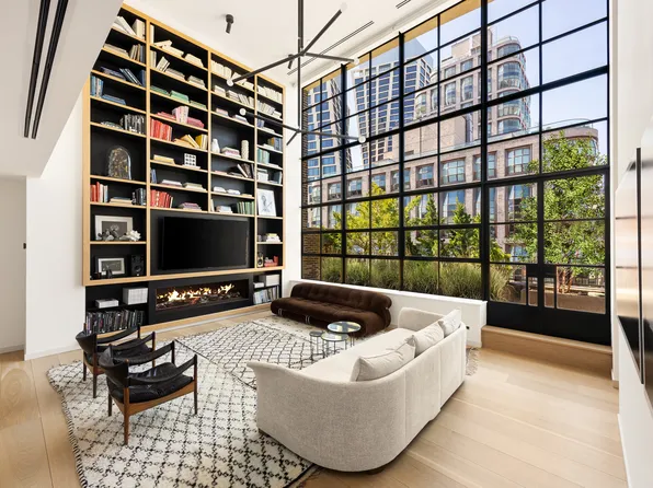 456 West 19th Street PHH image 2 of 14