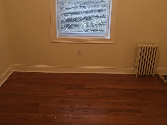 4th image of 416 53rd St APT 1