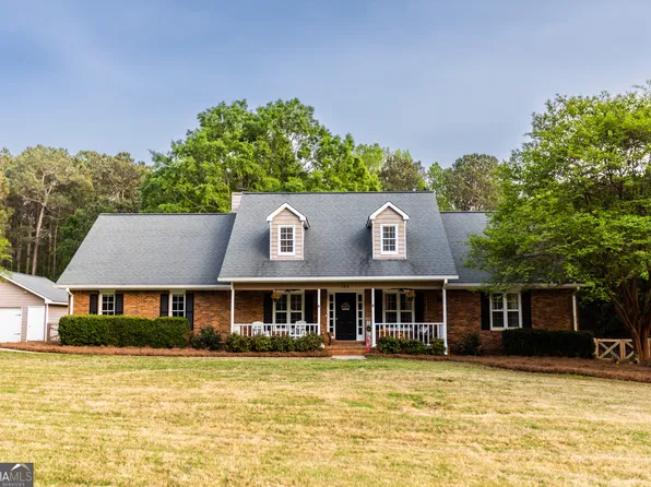 184 Wildflower Dr, Social Circle, GA 30025